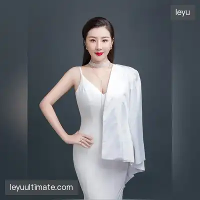 尹鸿